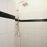 Moderne Stadtnah -junik Appartement *