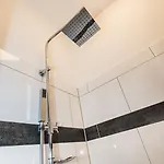 Moderne Stadtnah -junik Apartment *