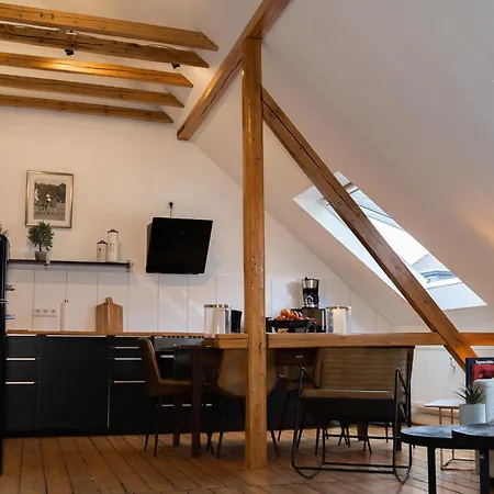 Moderne Stadtnah -junik * Duisburg