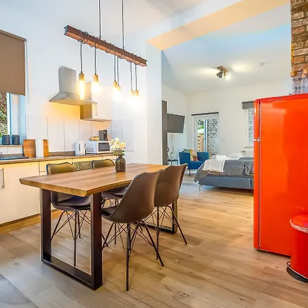 Moderne Stadtnah -junik * Duisburg